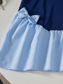 SHEIN Casuvi Kids 时尚休闲童装春夏女童单件蓝色舒适圆领字母印花短袖条纹编织连衣裙，可爱休闲学院风蝴蝶结装饰，适合外出、度假和日常穿着。 - 彩色 - 查看 10
