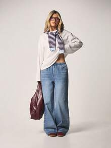 MISSGUIDED High Rise Elasticated Waist Wide Leg Denim Jeans With Medium Wash And Side Pockets For Casual Everyday Wear - Blue - View 3