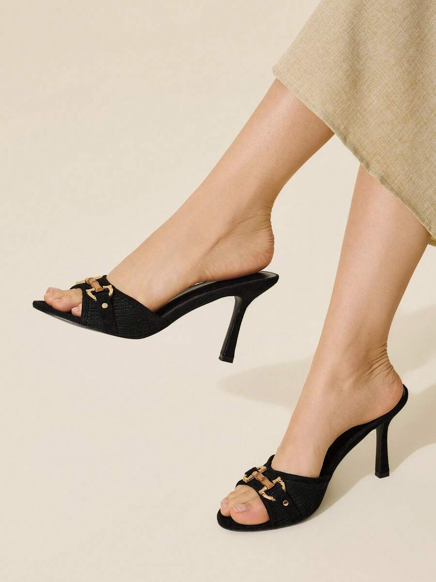 CUCCOO BASICS 8.8厘米高跟黑色PU皮革复古风凉鞋，配金色搭扣装饰 - 黑色飛織 - 查看 1