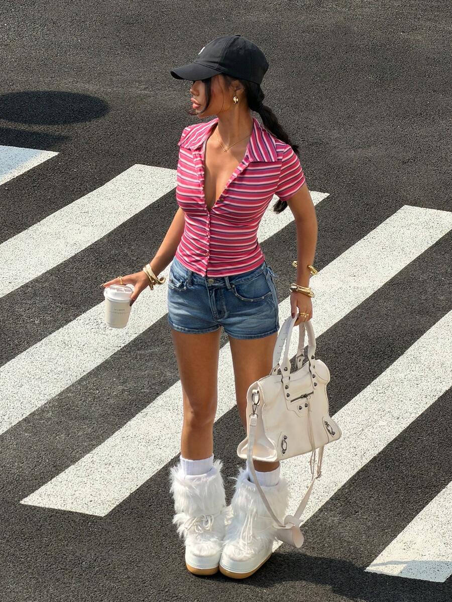 StreetHx Áo thun nữ tay ngắn cổ polo, in họa tiết sọc đỏ, cài cúc phía trước. - Đỏ và trắng - Xem 1