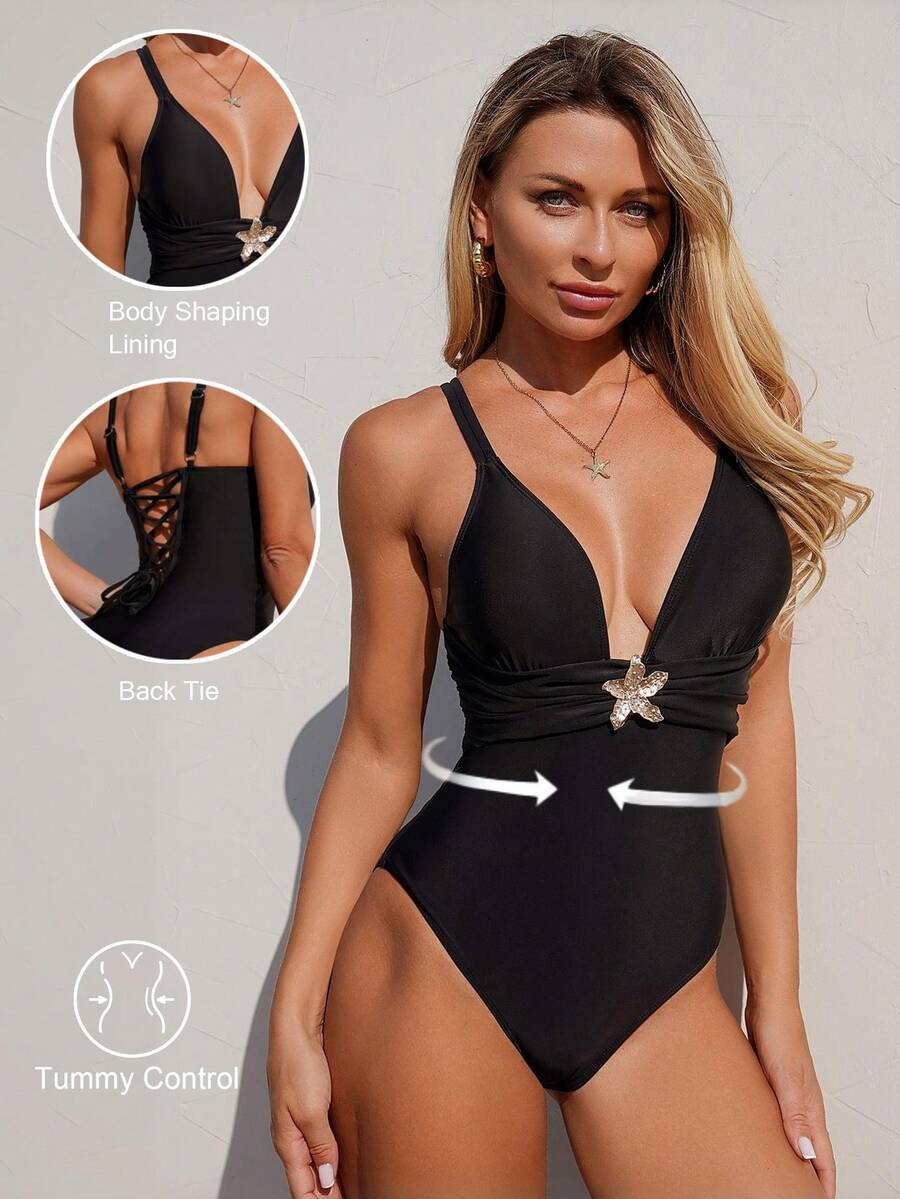 Shapewave 1 pièce Maillot de bain une pièce noir pour femme, décolleté en V profond, double bretelles, dos ajouré avec cordon de serrage, bretelles réglables, buste plissé avec décoration métallique florale Top de gamme, contrôle du ventre, convient pour la plage, les vacances en été - Noir - Voir 1