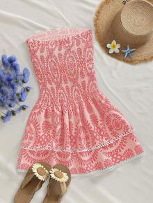 SHEIN Unity 海军蓝露肩无肩带修身镂空刺绣荷叶边下摆波西米亚风休闲A字迷你连衣裙 - 粉色 - 查看 2