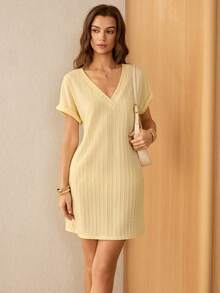 Lymera Vestido de punto jacquard de manga raglán con puño vuelto, diseño de cuello en V generoso, tela texturizada con rayas verticales amarillas, nuevo diseño de moda primavera/verano en un suave amarillo pastel - Amarillo - Ver 4