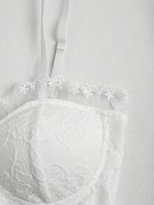 GlowEve Women Lace Trim Camisole Top With Padded Bust - White - View 4