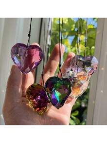 1 peça de cristal em formato de coração, enfeite para pendurar que cria um arco-íris para janelas, varandas, cozinhas e jardins. Ideal para decoração de Dia das Mães, casa, quarto e parede. Ótima opção de presente para aniversários e formaturas. - multicolorido - Ver 2