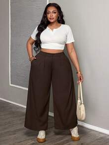 SHEIN PETITE CURVE Calça feminina plus size de cintura alta com pregas, bolsos e pernas largas. Calça feminina de pernas largas na cor marrom. Calça feminina de cintura alta e pernas largas para o verão, primavera, para sair e para ocasiões casuais. - Castanho - Ver 6