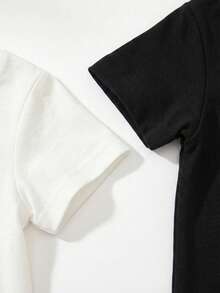 SHEIN Playful Pals 2件套男婴夏季休闲纯色短袖T恤和条纹熊印花短裤套装 - 彩色 - 查看 5