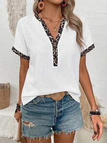 SHEIN Áo thun nữ tay ngắn cổ chữ V phối họa tiết da báo, kiểu dáng thường ngày, có cúc cài. - Nhiều màu - Xem 4