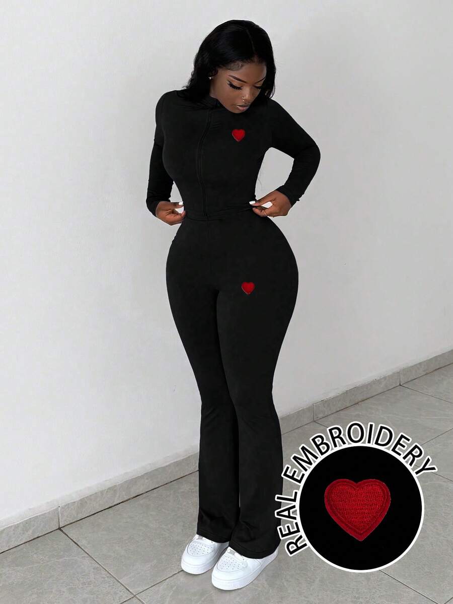 Slaydiva 2件套女士休闲基础款高弹修身长袖拉链上衣和裤子套装/Y2K/返校季/街头风/外出服/情人节/真心刺绣徽章 - 黑色 - 查看 1