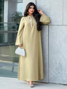 Al Najma Gaun Wanita Elegan Gaya Arab Lengan Panjang dengan Dekorasi Kerah Berlian Imitasi - Mustard Yellow - View 5