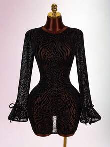 Amplova 女士迷你连衣裙，豹纹植绒，性感露背，透视网纱袖，前开衩，秋冬款 - 黑色 - 查看 3