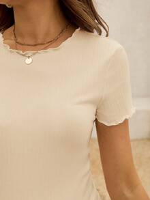 SHEIN Top de manga corta ajustado con borde de lechuga acanalado para maternidad - Albaricoque - Ver 3