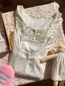 CovetEZ 女士碎花圆领短袖纽扣休闲T恤 - 彩色 - 查看 3