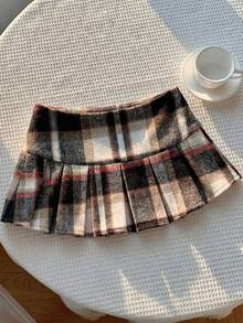 SHEIN x Carly Lawrence Comfortcana 卡其色格纹百褶A字裙，适合日常穿着，春夏皆宜