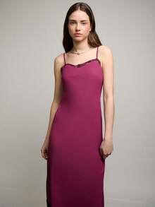 Nöista Đầm slip dress với viền ren dọc theo đường viền cổ và gấu đầm. Thích hợp cho trang phục dạ hội, các dịp đặc biệt, mặc ban đêm, mùa xuân, mùa hè. - Màu tím - Xem 3