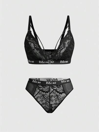 ROMWE Gothic Lace Front Closure Wireless Plus Size Women Lingerie Set