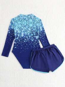 SHEIN 1件少女连体泳衣，2件少女长袖泳衣短裤套装，新品上市。适合春夏海滩游泳。彩色泼墨渐变图案设计。亮丽浅色，时尚风格。舒适面料。浅蓝色和粉色设计，清新亮丽。 - 水鴨藍 - 查看 2