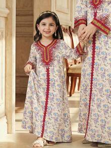 SHEIN Young Girls Minimalist Print Long Sleeve Dress Raditional Elegant Dignified Golden Floral Print, Young Girls Casual Minimalist Traditional Arabic Dress Suitable For Spring/Summer Daily, Festivals, Outings, Elegant Dignified Long Sleeve Arabic Maxi Dress, Prayer Abaya, Easy Comfort, Casual Wear, Vacay Vibes, Modest Kaftan, Kids Jalabiya