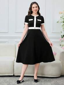 SHEIN 少女春夏休闲/工作优雅黑白拼接纽扣装饰荷叶边下摆修身短袖连衣裙 - 黑與白 - 查看 4