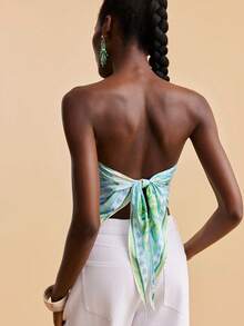 Travachic Áo ống dáng suông họa tiết hoa, vạt lệch, kiểu dáng thường ngày. - Màu xanh lam - Xem 2