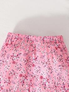 Sparklyn Baby Girls' T-Shirt Set With Ditsy Floral And Lace Trim, 2pcs Outfit, Traditional , Pink Floral And White Lace Design, Sweet And Cute, Soft Knit Fabric, Suitable For Party, Gathering, Formal Wear And Daily Wear, Traditional Arabic Baby Clothing Pants Suits Formal Pink For Baby Girl Baby Girl Clothes Ruffle Hem Baby Girl Princess Casual Pant Sets Two Piece Toddler Girls Dress Shirt And Pants Two Piece Set For Baby Girls Toddler Pants Suit For Girls - Pink - View 7