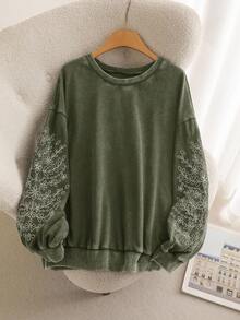 SHEIN CURVE+ 大码女式休闲长袖刺绣雪花水洗圆领宽松套头卫衣秋冬女装/2026/新年 - 軍綠色 - 查看 4