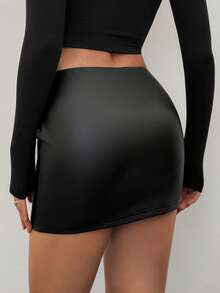 SHEIN Tall Women's Sexy Casual Black PU Low Waist Bodycon Mini Skirt (With Leggings Included), Black Mini Skirt, Tight Skirt, Short Black Skirt - Black - View 2