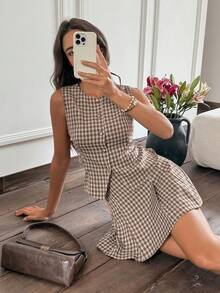 SHEIN Frenchy Conjunto de 2 piezas de top ajustado sin mangas con estampado de cuadros y falda plisada casual para uso diario, verano - Multicolor - Ver 2