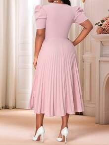 SHEIN CURVE+ Đầm thanh lịch màu trơn cổ tim tay phồng gấu xếp ly dành cho nữ cỡ lớn, thích hợp cho ngày Valentine. - Hồng - Xem 2