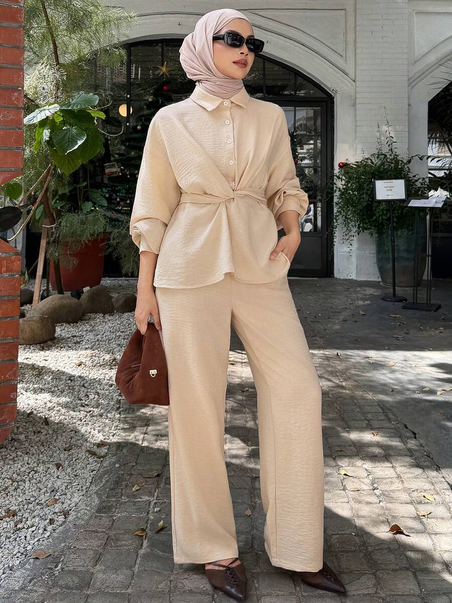DAZY Bộ đồ nữ thường ngày gồm áo sơ mi thắt nút màu trơn và quần ống rộng, thích hợp cho mùa xuân/hè. - Màu be - Xem 1