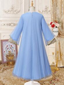 SHEIN 女童超仙女浅蓝色网纱连衣裙，精致金色蕾丝方领喇叭袖，梦幻网纱拼接，尽显公主气质，舒适面料，呵护成长 - 藍色 - 查看 2