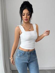 SHEIN Elenzya 2026新款女士白色提花针织面料短款修身性感吊带背心，适合20-35岁以上女性日常休闲穿着和度假穿着（随机印花） - 白色 - 查看 4