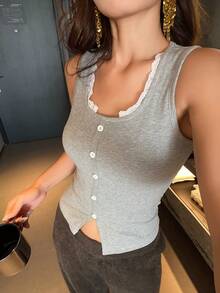 DAZY Áo hai dây phối ren, cúc tương phản, có đệm mút bên trong dành cho nữ - Xám - Xem 4