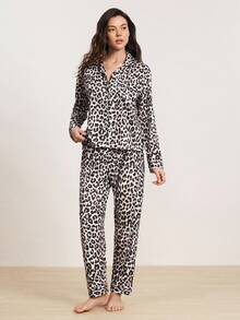 Hourtrue 2pcs/Set Leopard Print Texture Printed Women Loungewear Pajama Set, Long Sleeve Turndown Collar Top And Elastic Waist Loose Pants, Casual Pajamas And Home Wear For Ladies, All Season, Two Pieces Set, Fall Winter Clothes, Lounge Wear, Old Money Vibe, Elegant Outfitfor Summer - Black - View 5