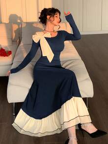 DAZY Đầm nữ thanh lịch với phối màu tương phản, thiết kế hở vai, chi tiết nơ buộc, dáng ôm sát. - Màu xanh hải quân - Xem 3