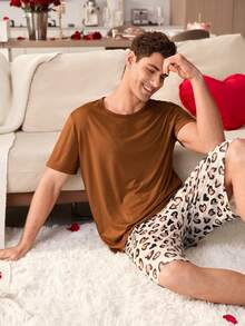 Men Loose Casual Leopard Print Heart Pattern Short Sleeve Shorts Pajama Set - Coffee Brown - View 2