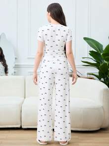 SHEIN 白色夏季可愛單身女派對家庭套裝，兒童青少年女孩蝴蝶結印花睡衣套裝，短袖圓領修身居家休閒服套裝 - 杏色 - 查看 2