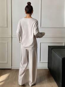 DAZY Minimalist Twist Design Knit Loose Women Pajama Set - Light Grey - View 2