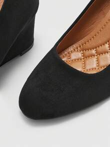 CUCCOO BIZCHIC Women's Black Classic & Minimalist Platform Heels - Black suede - View 4