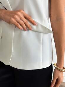 EURMUSE Women Pearl Detailed Lightweight Blazer Jackets - White - View 6