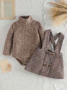 SHEIN 2件套女婴保暖可爱磨毛罗纹高领连体衣和格子背带A字裙套装，适合外出、度假、聚会和各种场合。 - 棕色 - 查看 1