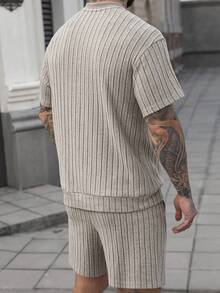 Manfinity Homme 男士休闲短袖T恤短裤套装 - 卡其色 - 查看 2