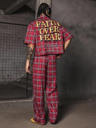  2pcs Plus Size Men's Street Style Short Plaid Shirt & Drawstring Pants Set, Streetwear Fashion, Personalized Slogan Print Y2K Outfit, Suitable For College Students, Great Gift For Him, Christmas Present.PAVTROS,Valentine's Day,I Love My Boyfriend,Vintage,Streetwear,Festival,