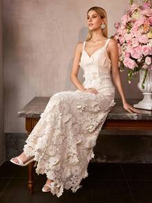 MOTF Soiréza VESTIDO FORMAL SIN MANGAS DE ENCAJE PARA MUJER CON PATRONES FLORALES 3D, ESCOTE EN V PROFUNDO, CINTURA CONTORNEADA Y VESTIDO DE LARGO HASTA EL PISO CON ACENTOS FLORALES EN EL BAJO - IDEAL PARA BODAS, CENAS DE GALA, CELEBRACIONES Y BAILES FORMALES - Albaricoque - Ver 7