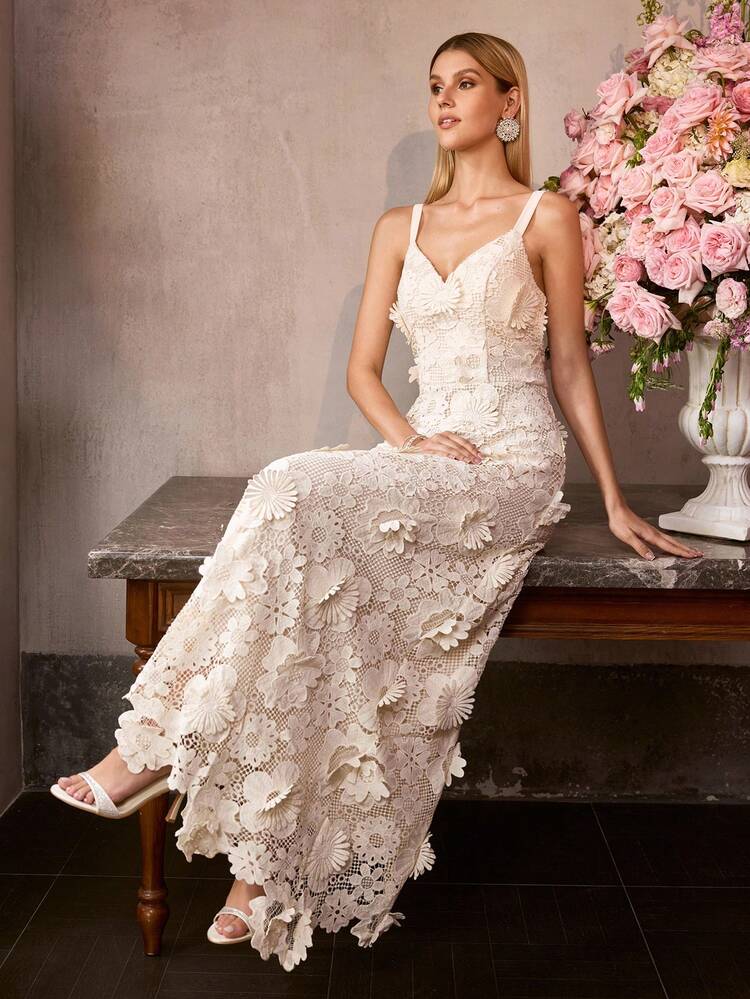 MOTF Soiréza WOMEN'S SLEEVELESS LACE FORMAL DRESS WITH 3D FLORAL PATTERNS, DEEP V-NECK, CONTOURED WAIST & FLOOR-LENGTH DRESS WITH FLORAL HEM ACCENTS – IDEAL FOR WEDDINGS, GALA DINNERS, CELEBRATIONS & FORMAL BALLS - Apricot - View 6