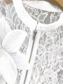 GlowEve CURVE Jachetă elegantă cu dantelă 3D în culoare solidă, mărime plus, cu decor floral - alb - Vizualizare 7