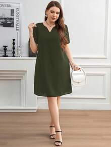 SHEIN Clasi 大码纯色简约休闲短袖连衣裙 - 軍綠色 - 查看 3