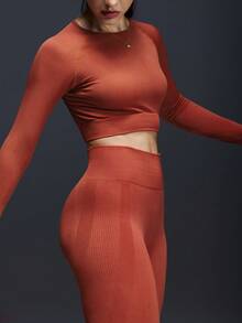 Powerista Bộ đồ thể thao tối giản dành cho nữ, gồm áo crop top tay raglan màu trơn và quần legging cạp cao. - Cam đỏ - Xem 5