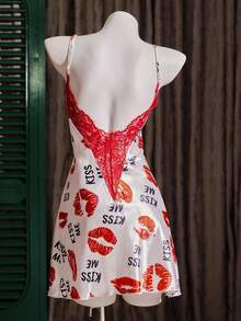SilkySpell 1 pièce Robe nuisette en satin à col V sexy pour femmes avec bordure en dentelle et dos ouvert, imprimé lèvres, convient pour toutes les saisons, Saint-Valentin - Blanc - Voir 5
