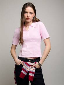 Nöista Polo tricoté. Manches courtes et col polo, pour des looks de fête, de villégiature et de la Saint-Valentin, printemps-été. - Mauve - Voir 1